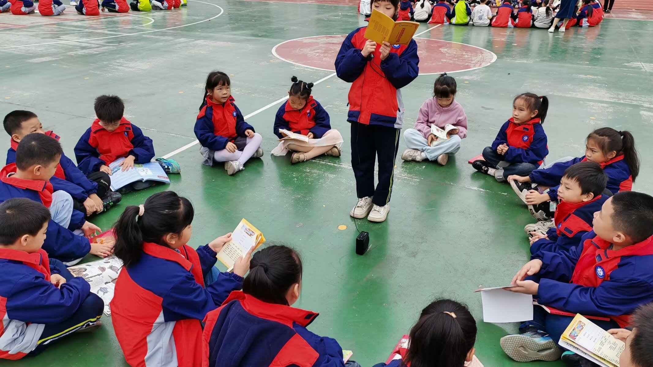 廣西昭平縣第一小學(xué)：打造“家校社”閱讀共同體