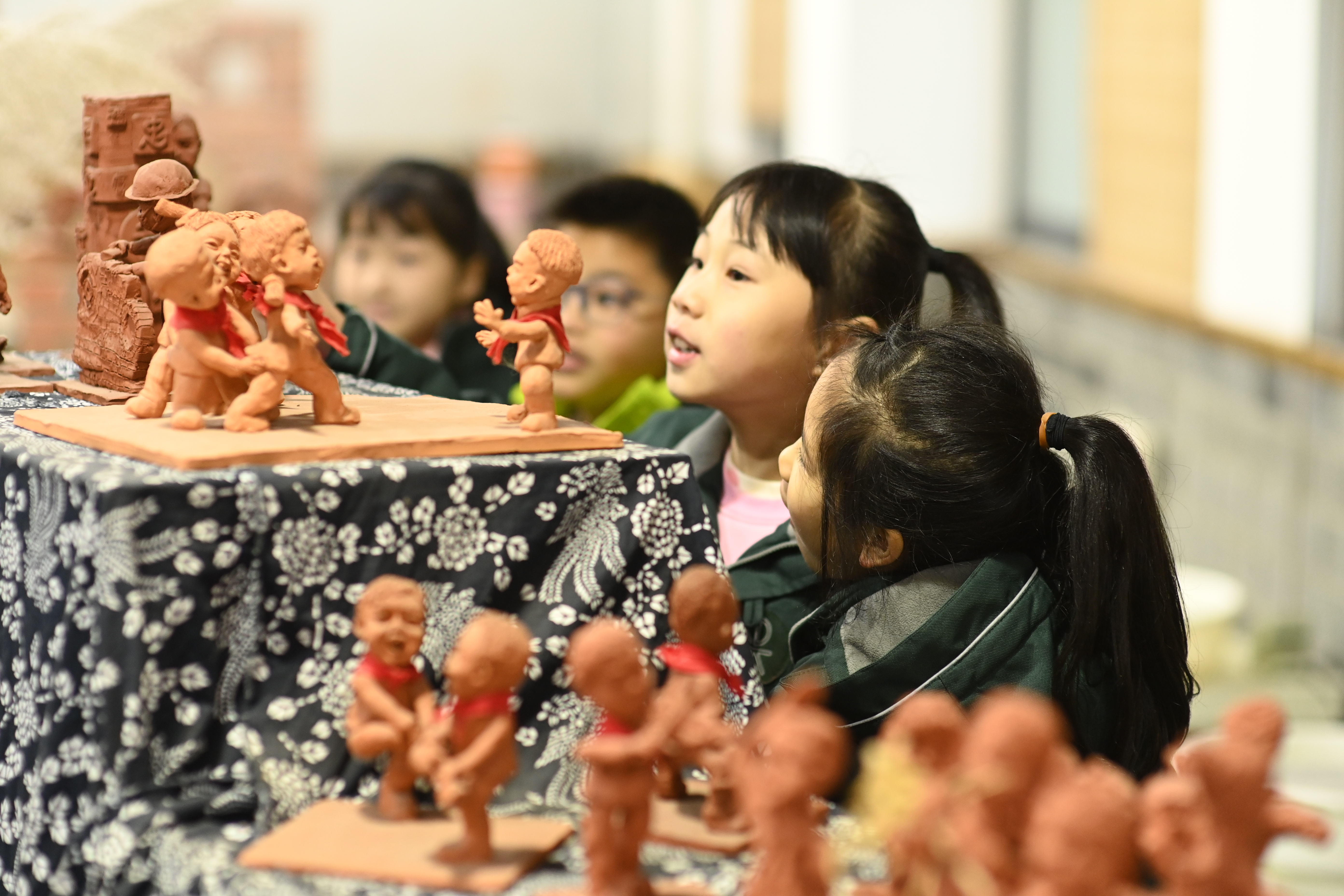 1月15日，兩江新區(qū)童心青禾小學(xué)，孩子們陶藝課場景通過網(wǎng)絡(luò)直播向全國教育工作者展示。.jpeg